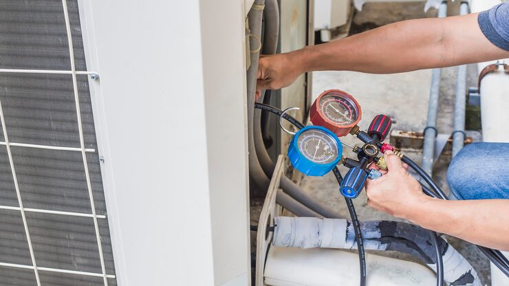Manutenção e Assistência Técnica Manutenção e Assistência Técnica