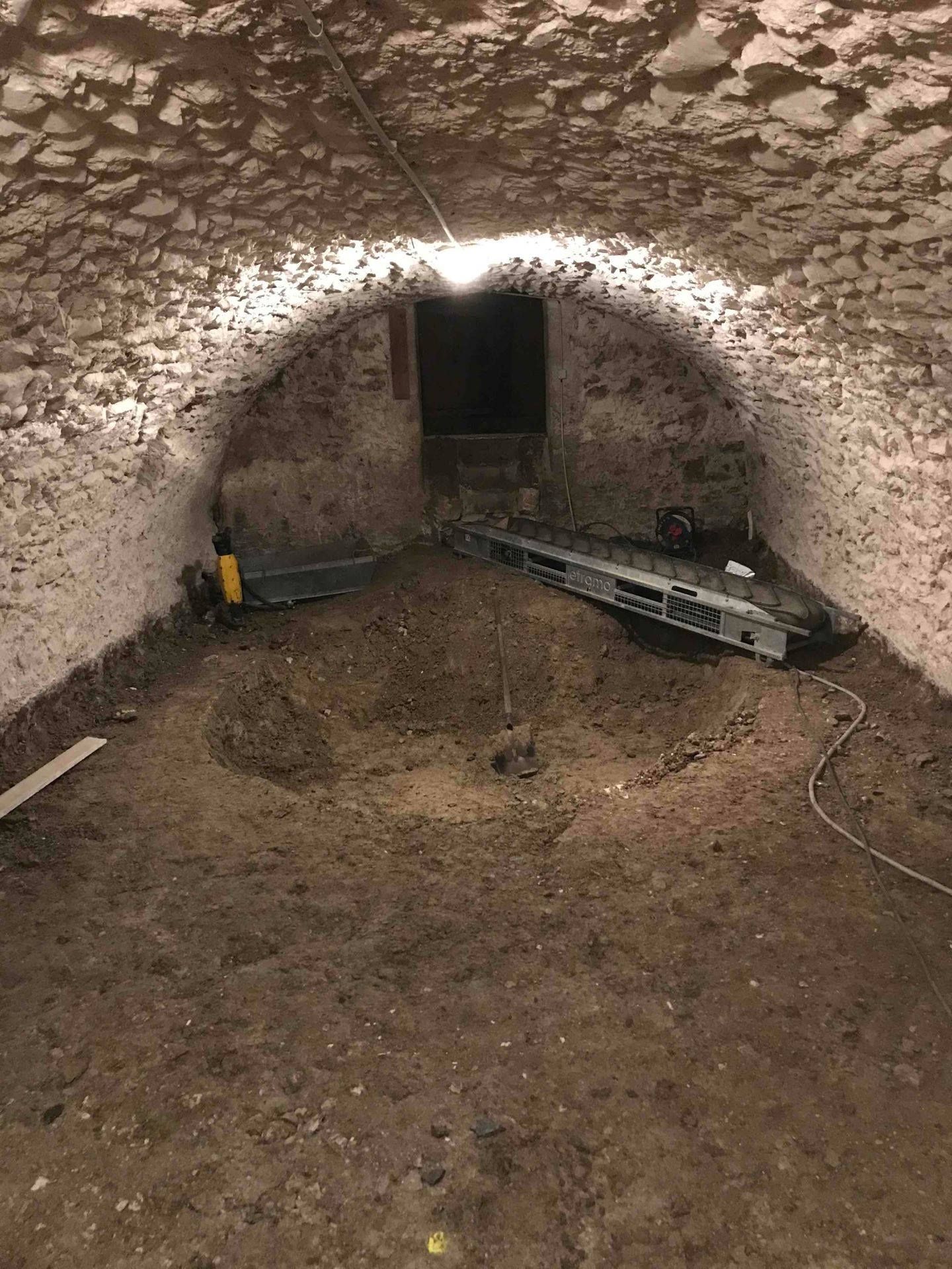 Création d'un spa dans une cave voûtée