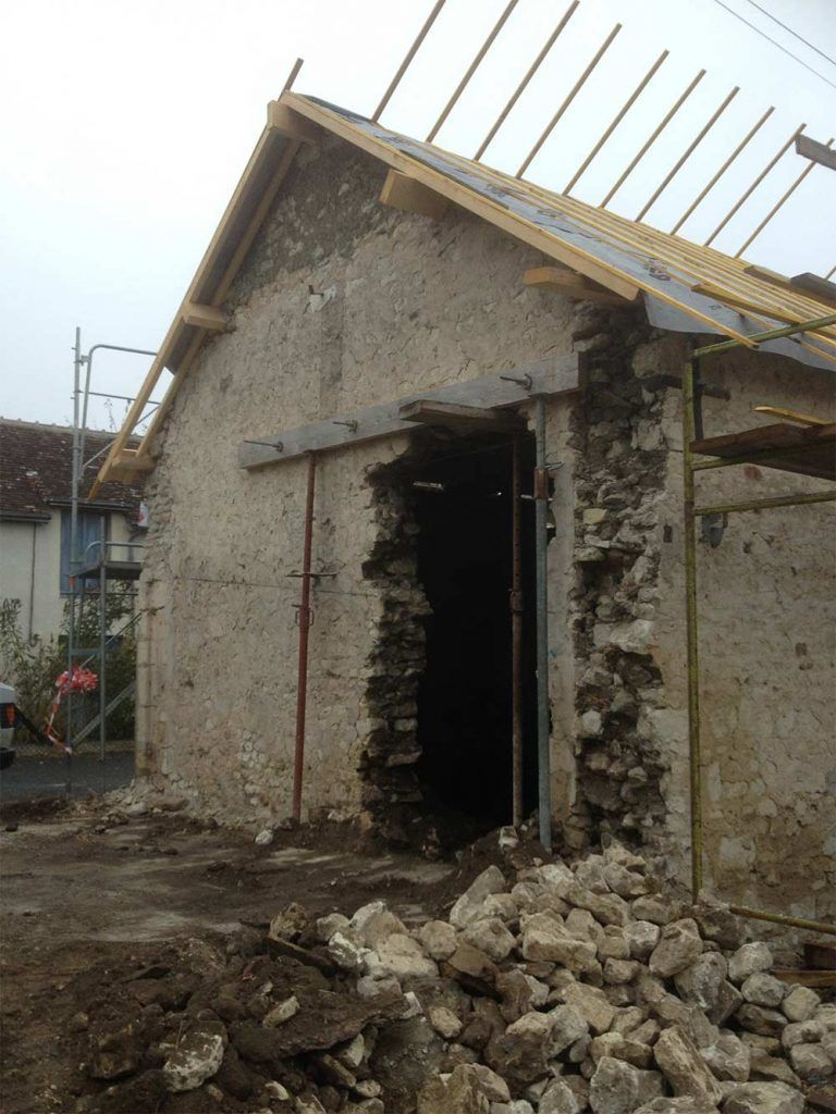 Création d'une ouverture dans un mur en pierre