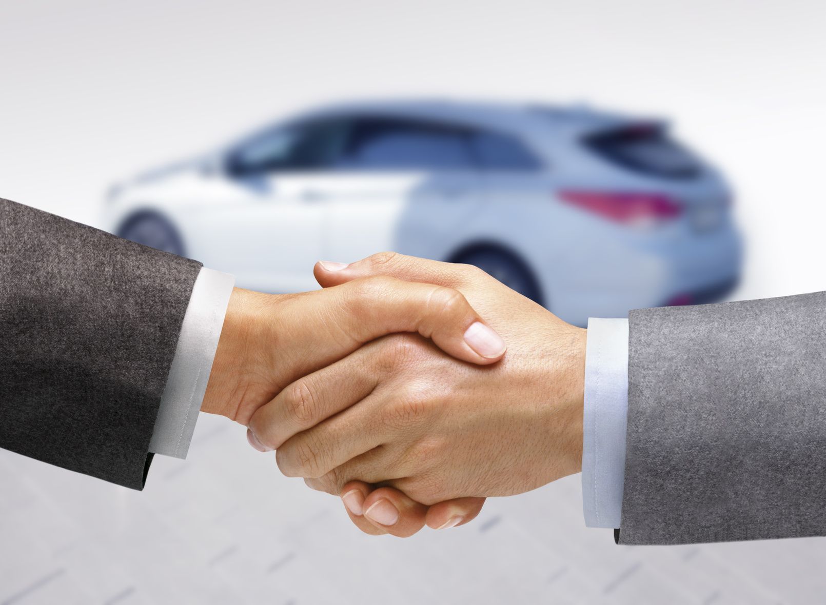 Handschlag für Fahrzeugkauf
