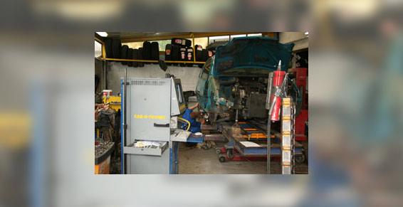 Carrosserie Muller-Wachenheim. Véhicule sur pont.
