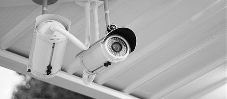 Une caméra de sécurité