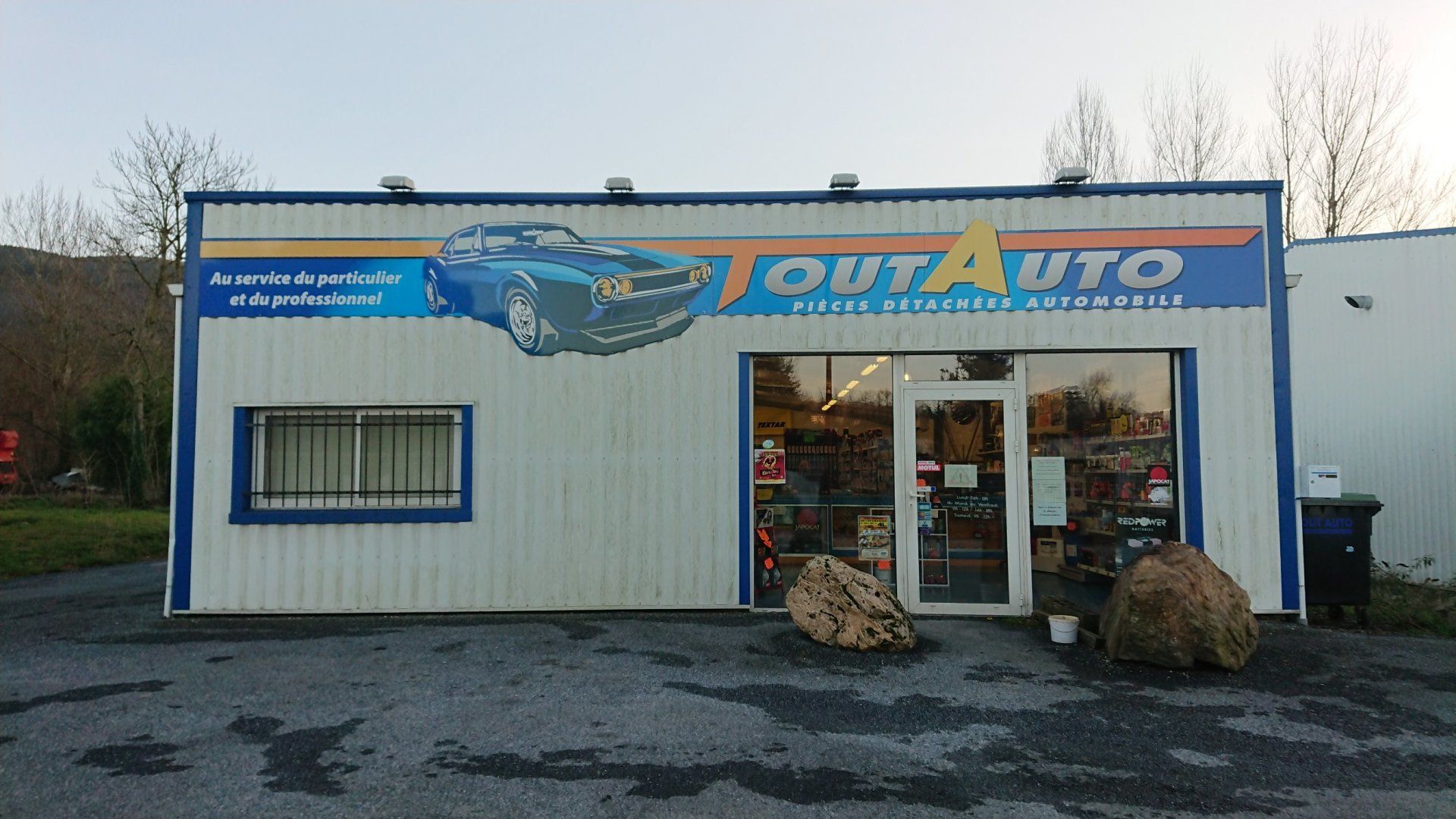 Magasin TOUTAUTO Bout du Pont