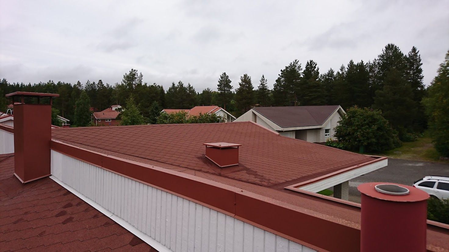 Palahuopakatto tiilenpunainen