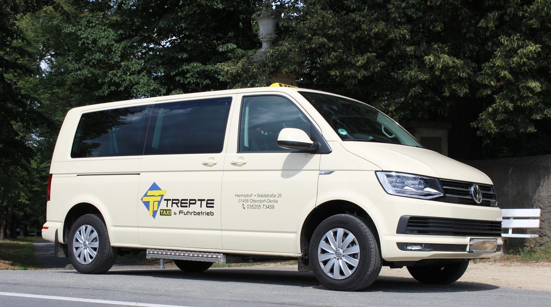 Taxi Bus Transporter