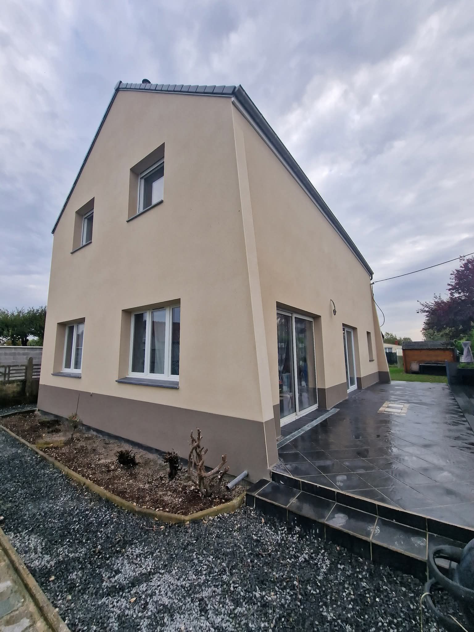 Extérieur d'un bâtiment en enduit