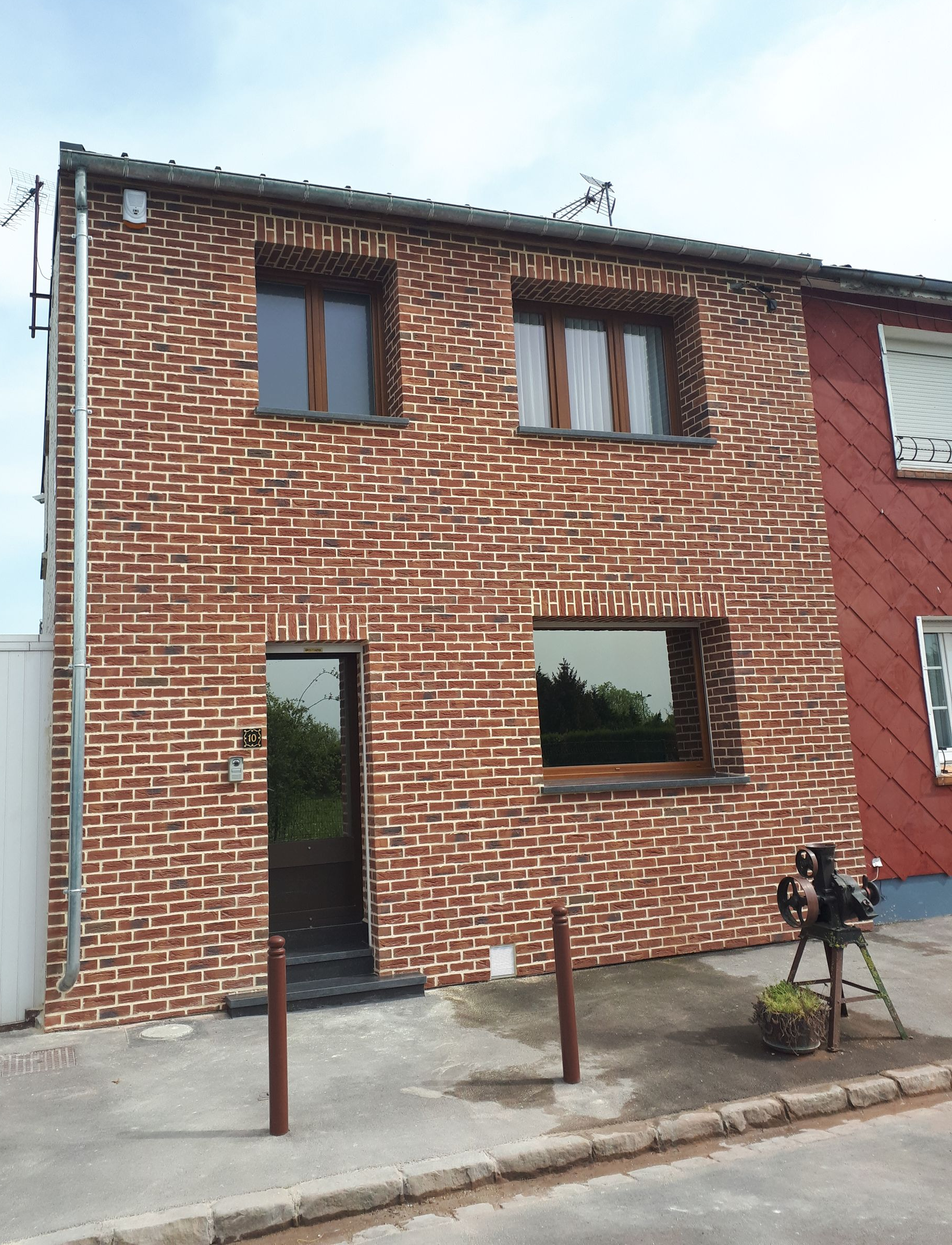 Extérieur d'un bâtiment en briques