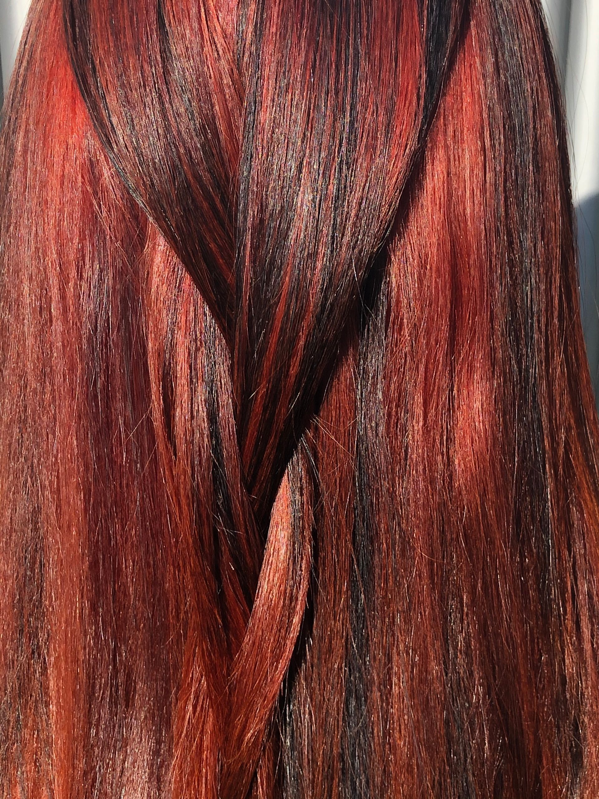 Kundin mit Haarschnitt von Coiffeur Diagonal