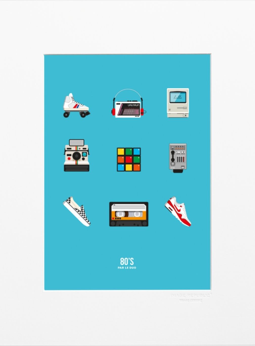 Dessin de chaussures, d'appareil photos et d'un rubik's cubd