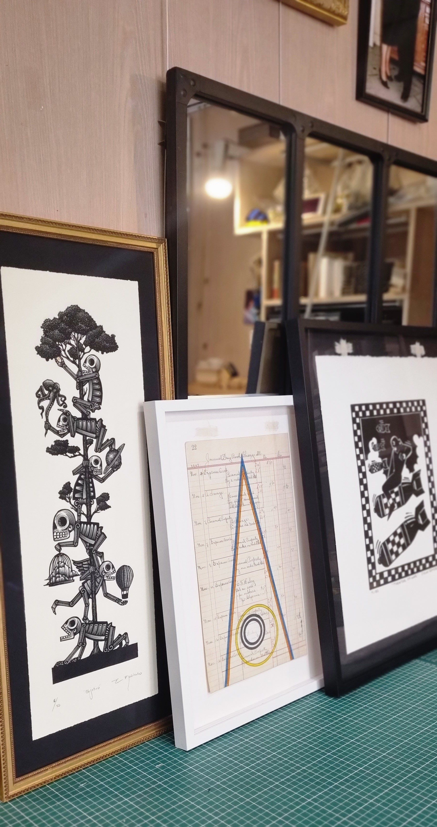 Ensemble de dessins encadrés