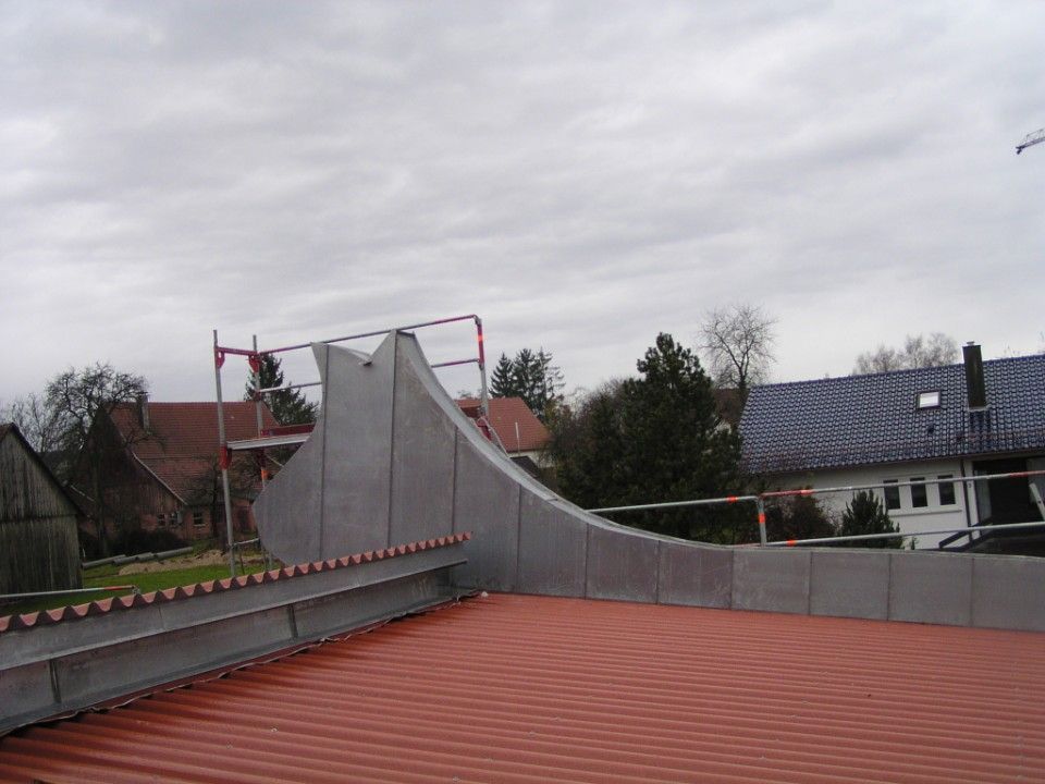 Dekoratives rotes Dach