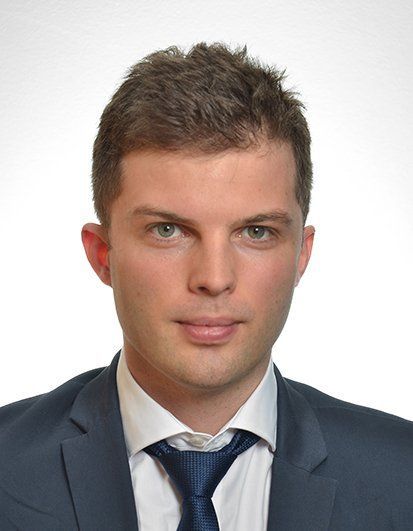 Photo de profil d'un homme pour un CV