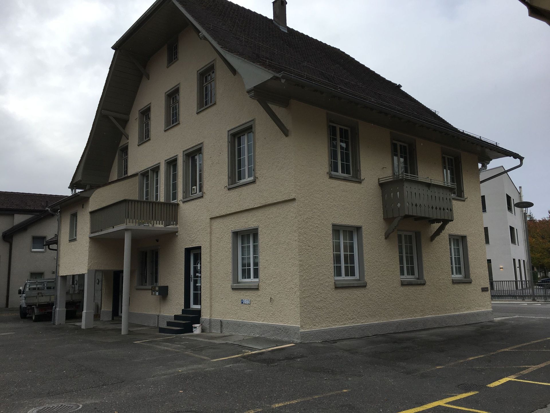 Fassaden 1 - Malergeschäft Bugmann - Niederlenz