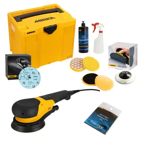 Gelbes Autopolierset mit Poliermaschine, Polierpads, Sprays und Reinigungszubehör