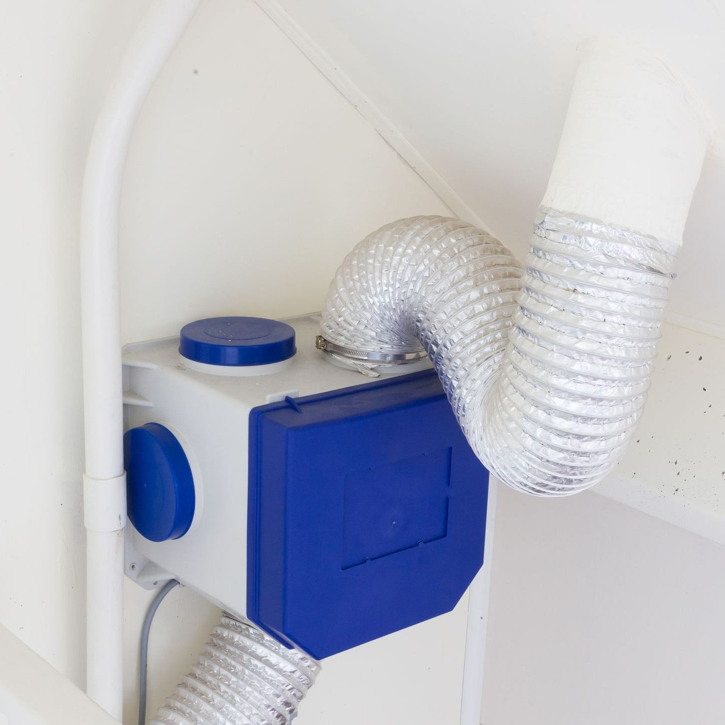Une ventilation mécanique installée dans une maison