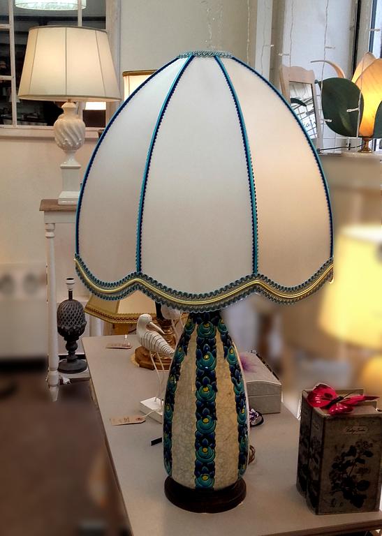 Dôme olive festonné tissu satin