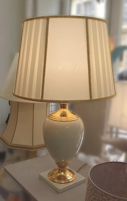 Abat-jour droit plissé large espacé 1 pan sur 2