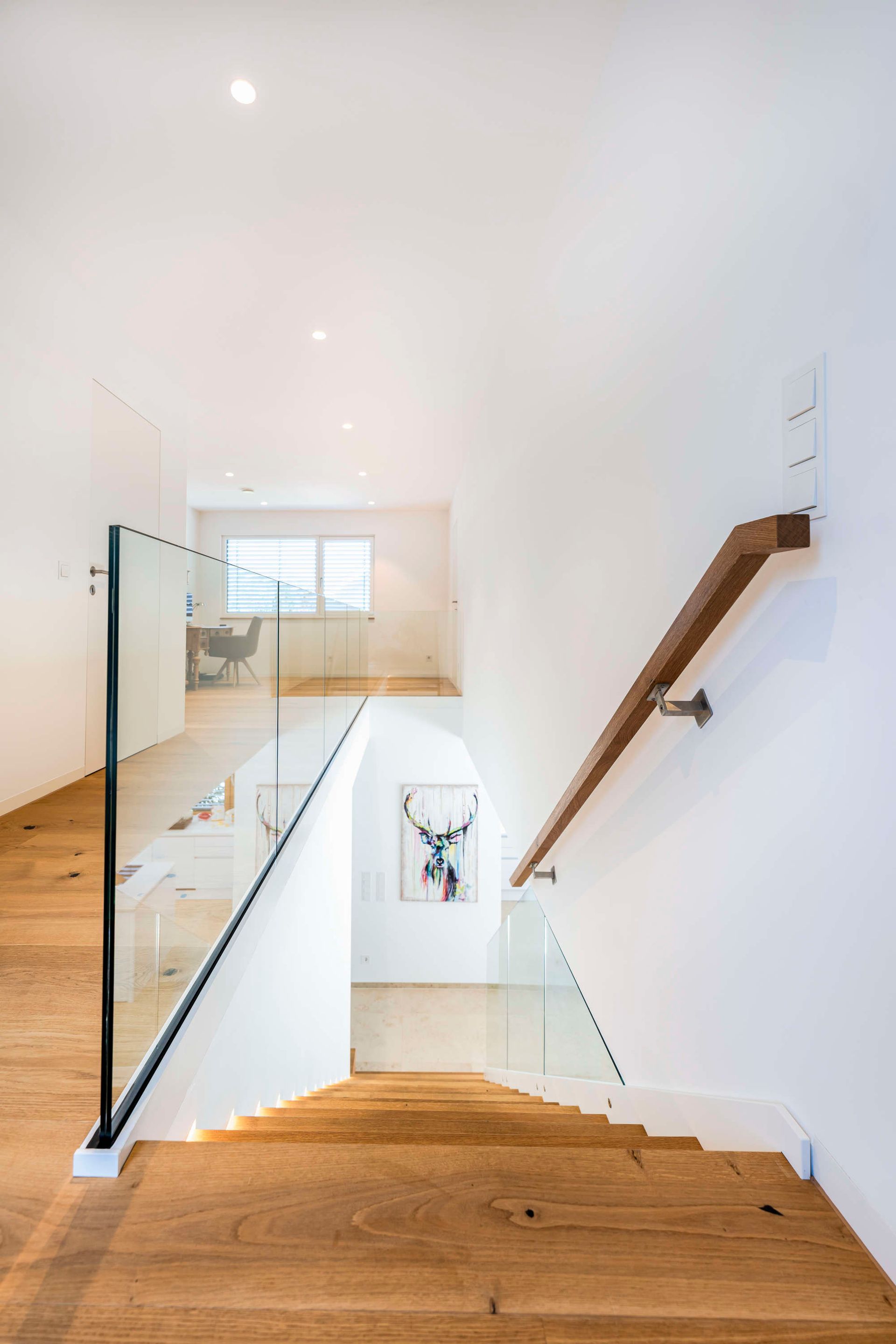 Bau von Maisonettewohnungen und Treppen