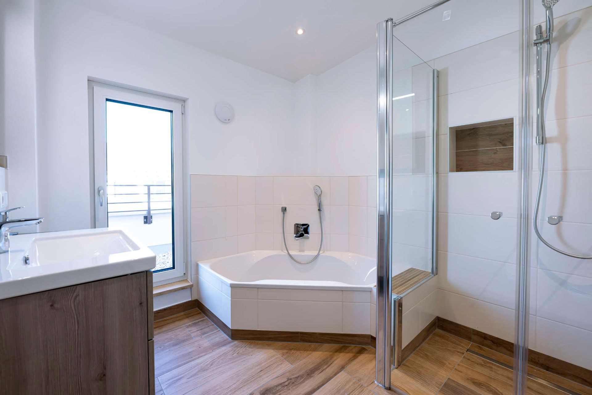 Sanierung von Badezimmern für eine Wohnbaugesellschaft