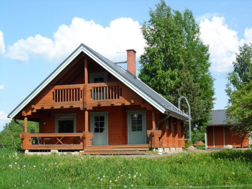 Pihlaja hirsimökki - Ulasen Tila