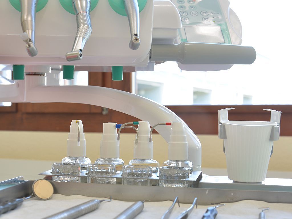 Detail - Zahnärztin Verena Naef - Dornach