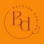 Logotipo naranja con las letras &ldquo;Bd&rdquo; estilizadas y el texto &ldquo;Bacoyre Design&rdquo; curvado a su alrededor.