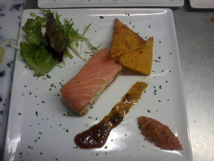 Plat de saumon avec ses légumes