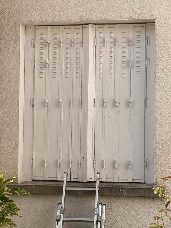 Volets repeint en blanc