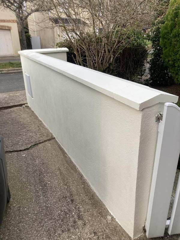 Petite maçonnerie sur muret extérieur