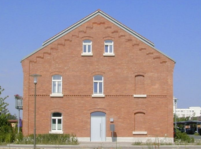 Bild im Röthelheimpark, das Gebäude 4035 in Erlangen