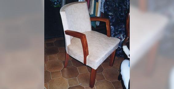 Contactez Atelier Greco à Sète (34) pour la rénovation de chaises