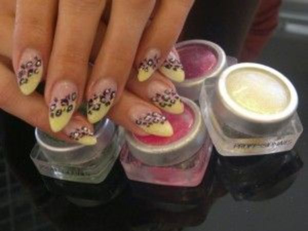 Sr Relax & Beauty Center Oy