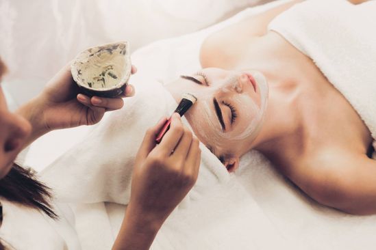 Sr Relax & Beauty Center Oy
