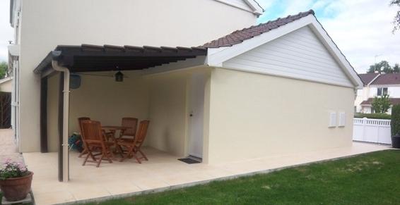 la terrasse & l'allée en dalle posé