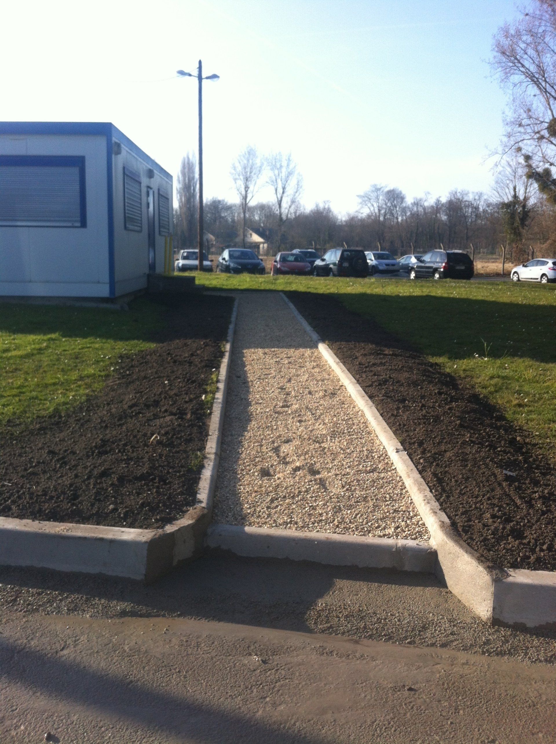 Création allée d'accès bureaux et parking