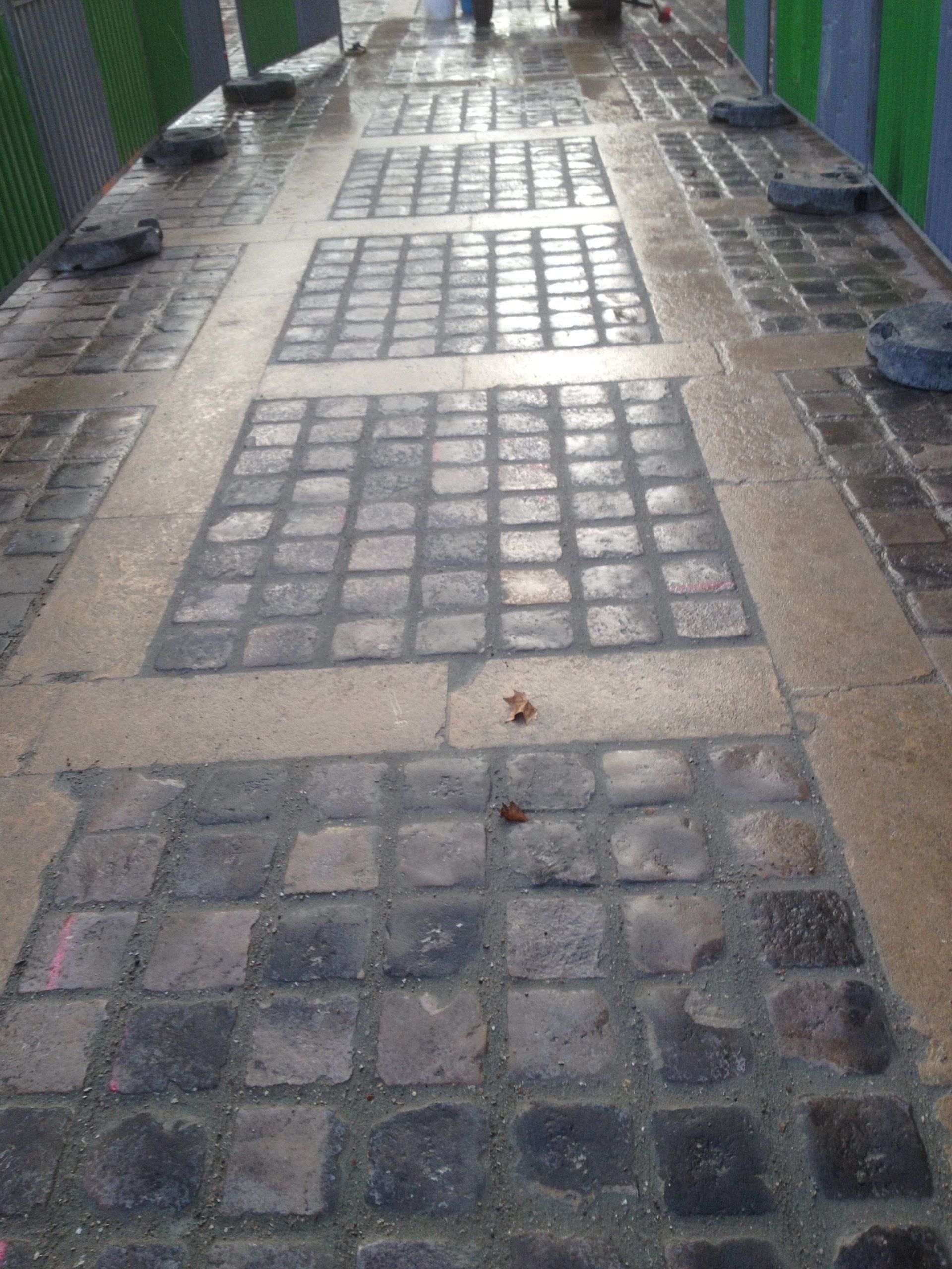 Pose de pavé et clôtures entre bureaux (2)