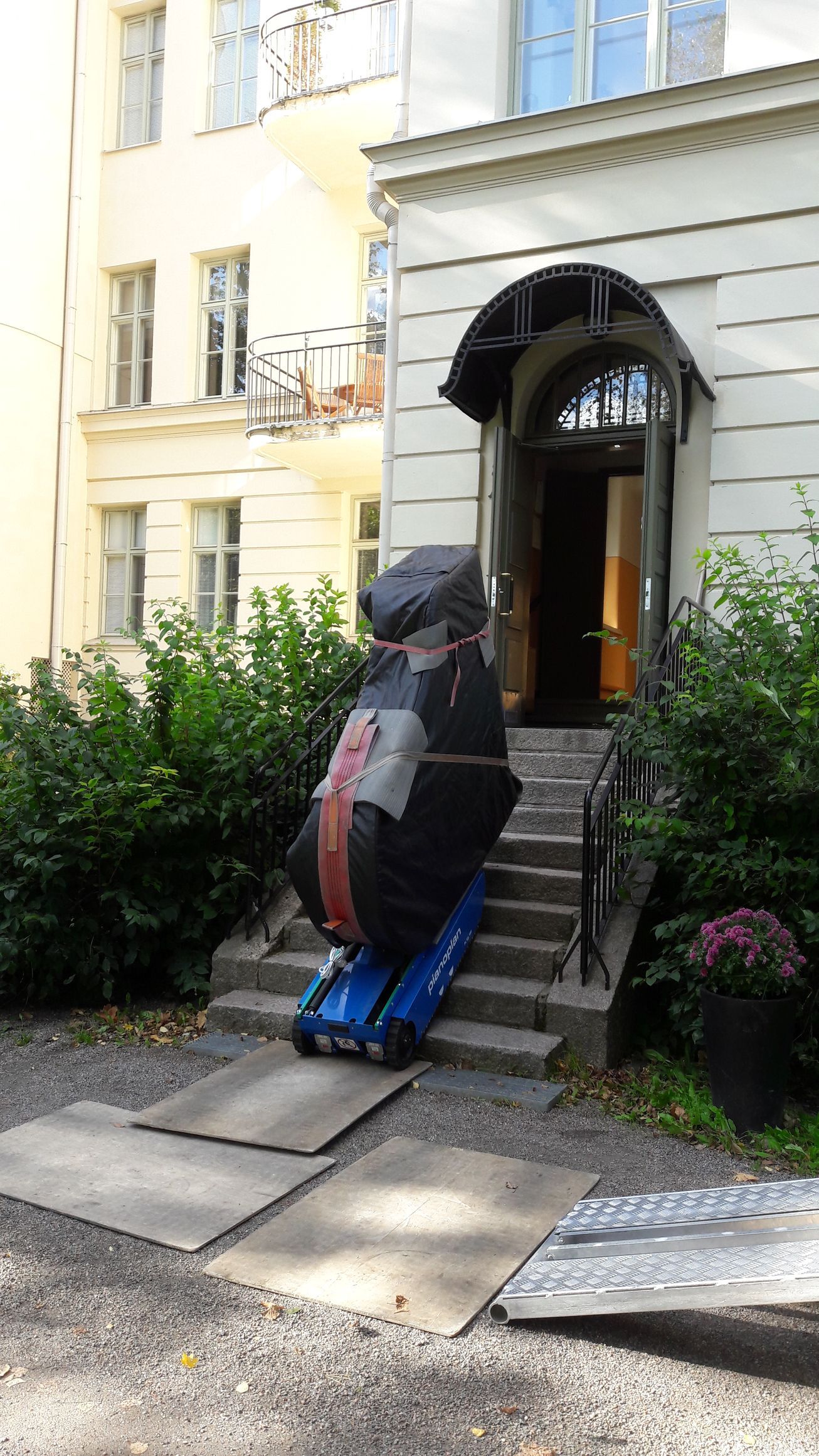 pianonkuljetusta