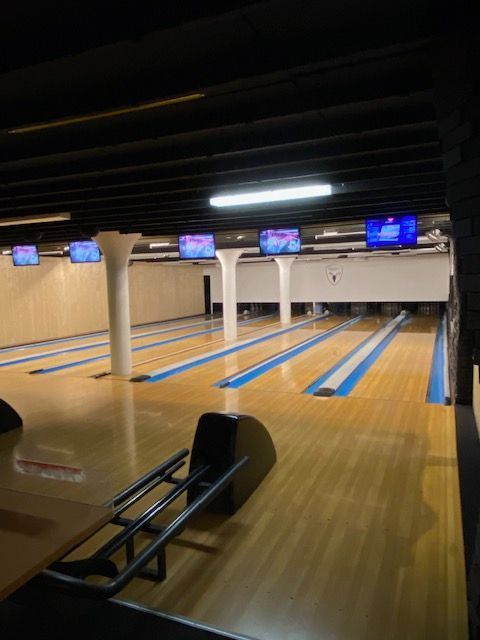 Bowling Sports Bar - Fléchettes, arcades