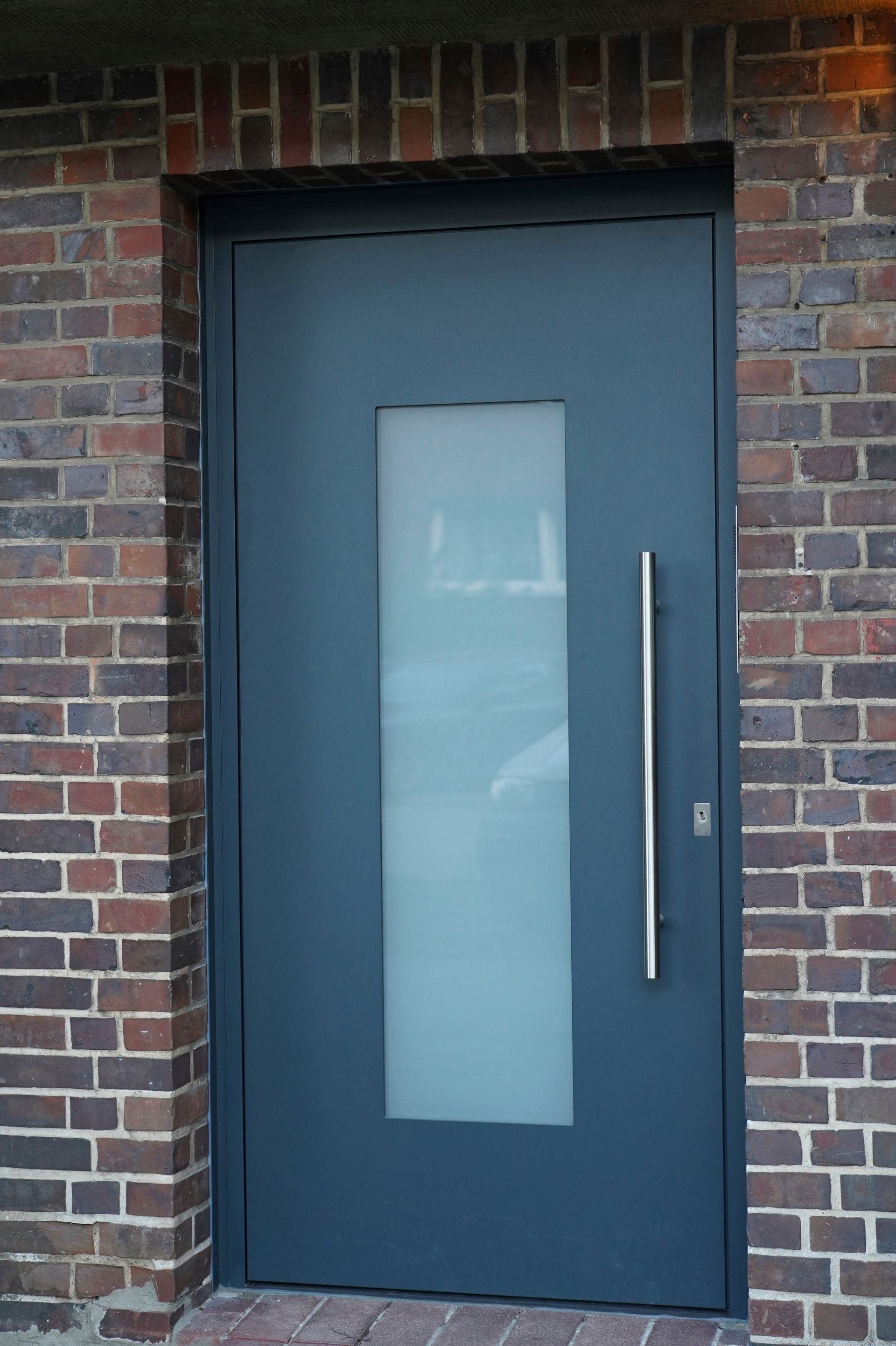 Porte d'entrée en aluminium
