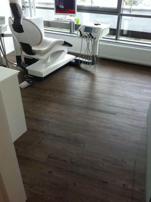 Arztpraxis Bodenverlegung