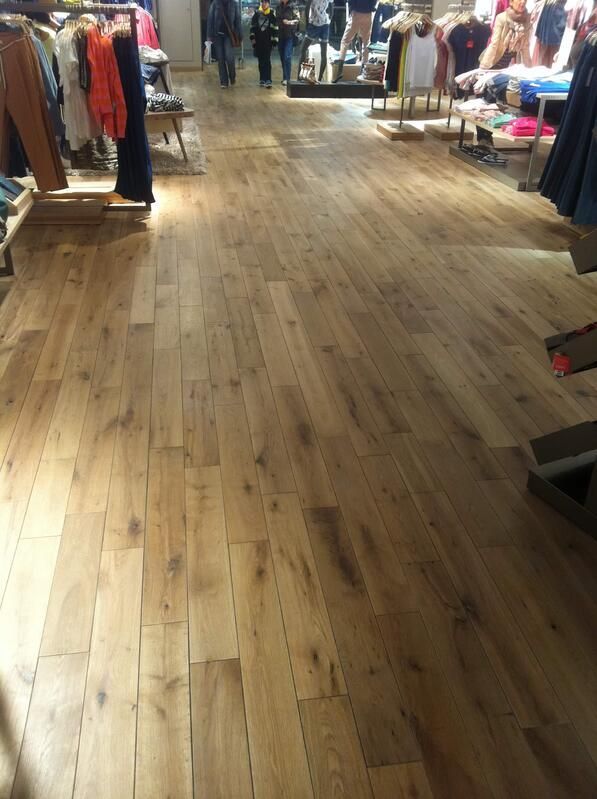 Verkaufsraum Bodenverlegung