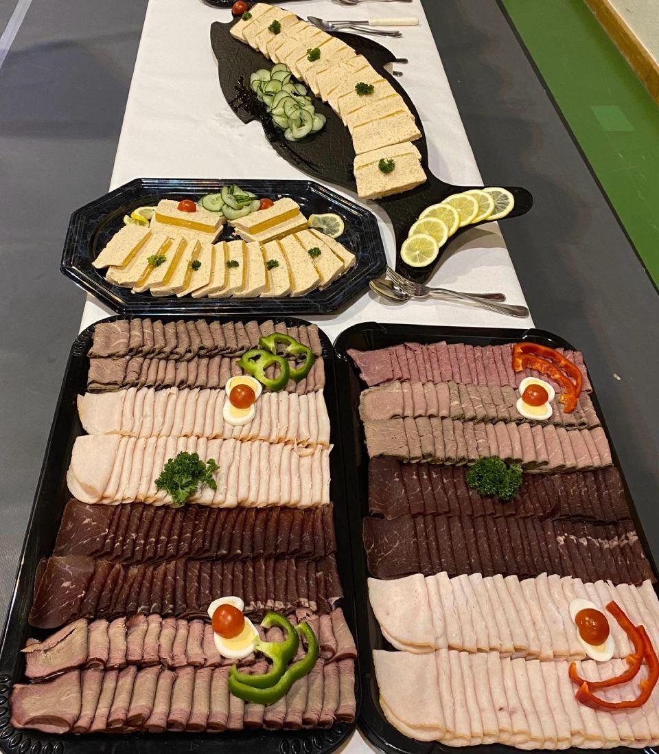 divers plateaux apéritif