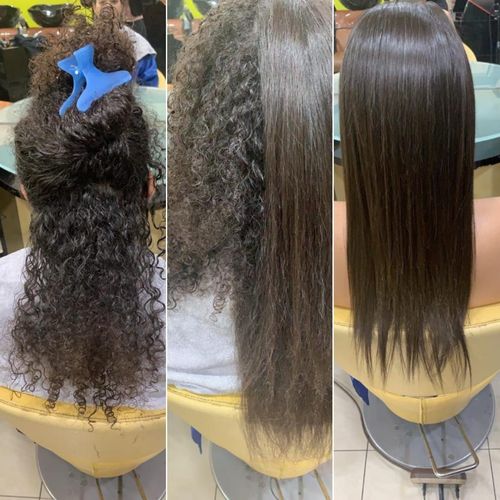 Transformation capillaire en trois étapes : cheveux bouclés avant, lissés après le traitement et finition lisse et brillante sur le fauteuil de salon