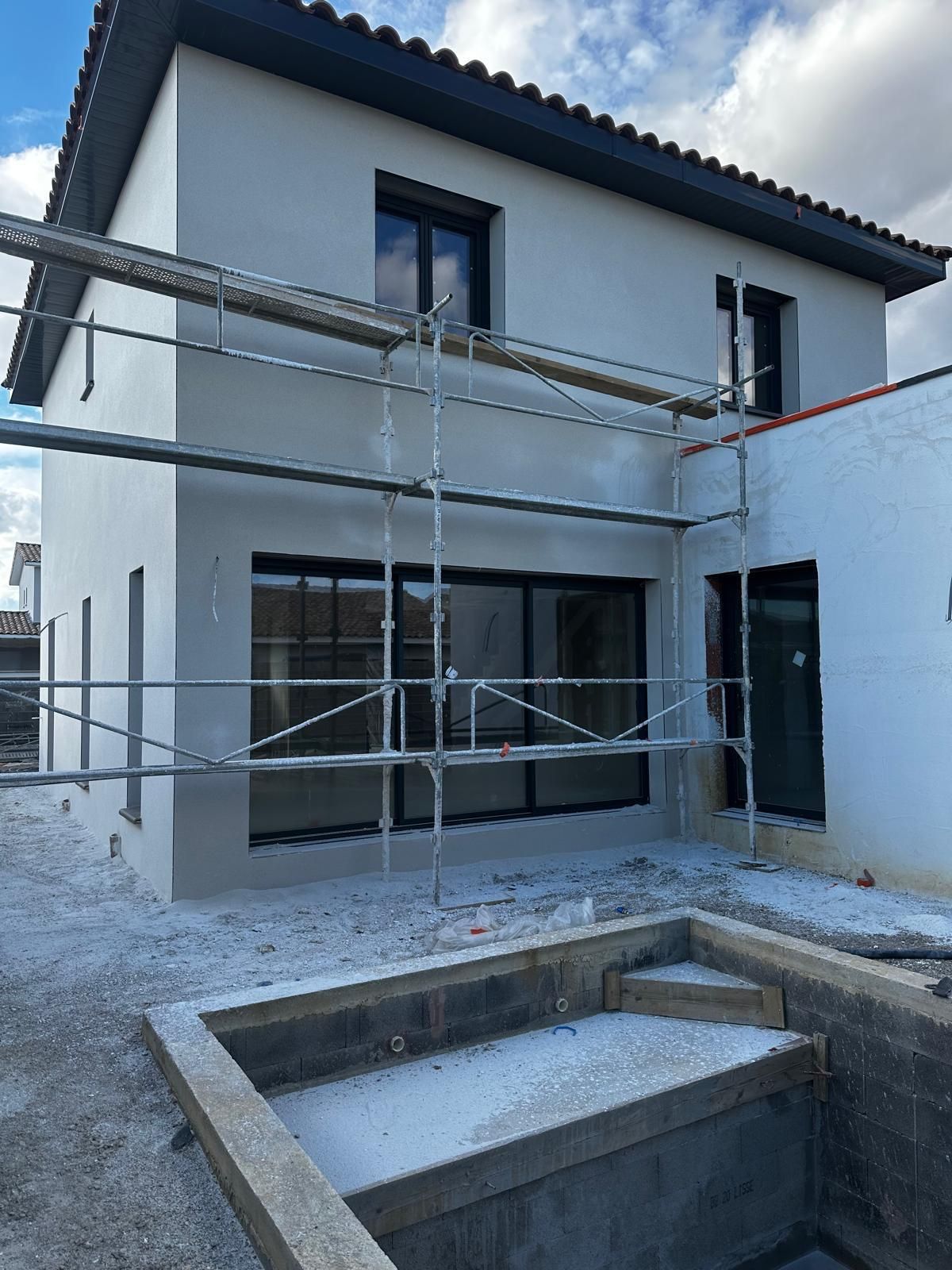 Vers la page Construction.