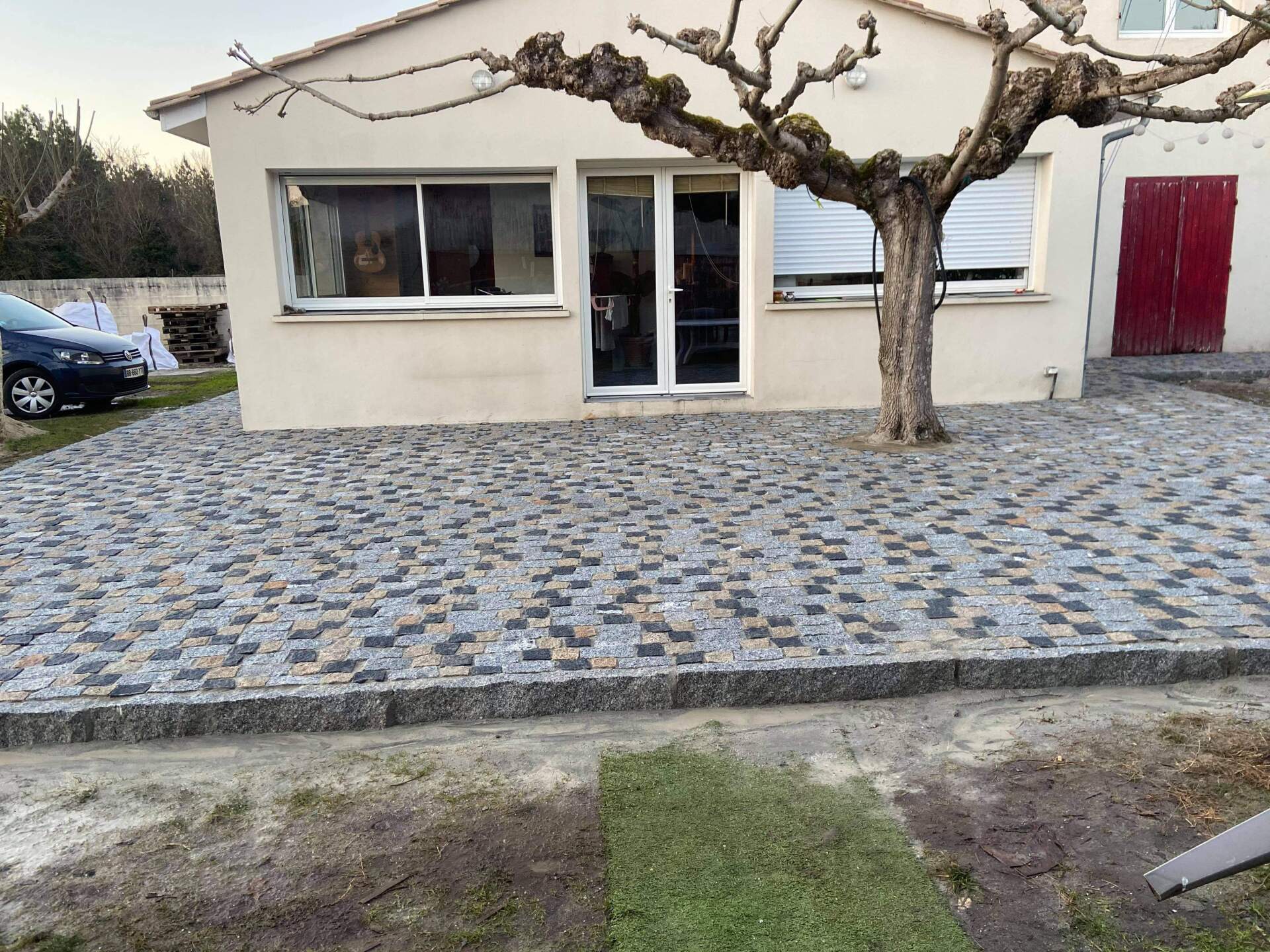 Cour en pavés de granit