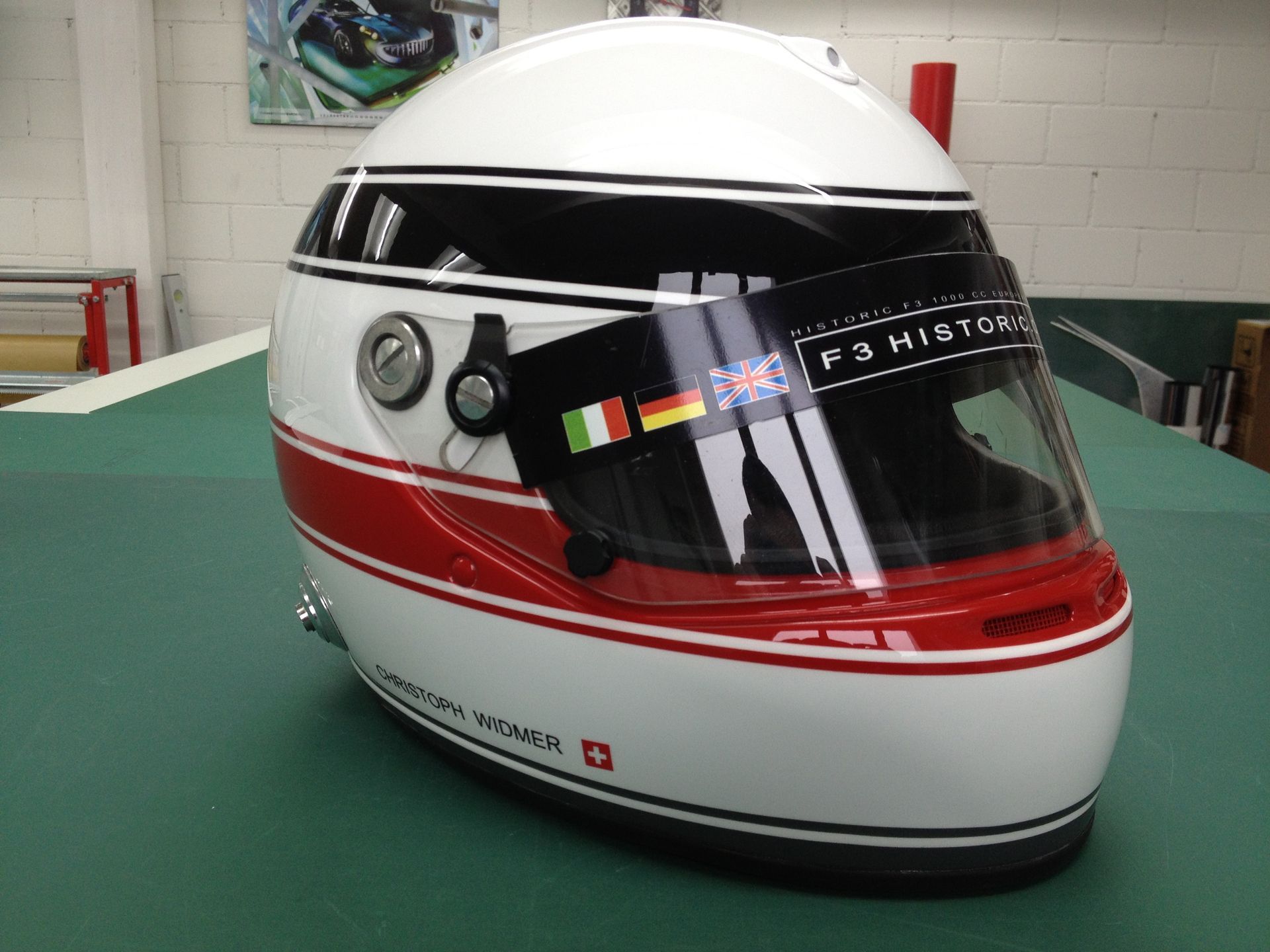 Helm - ArtLack Atelier GmbH in Wetzikon