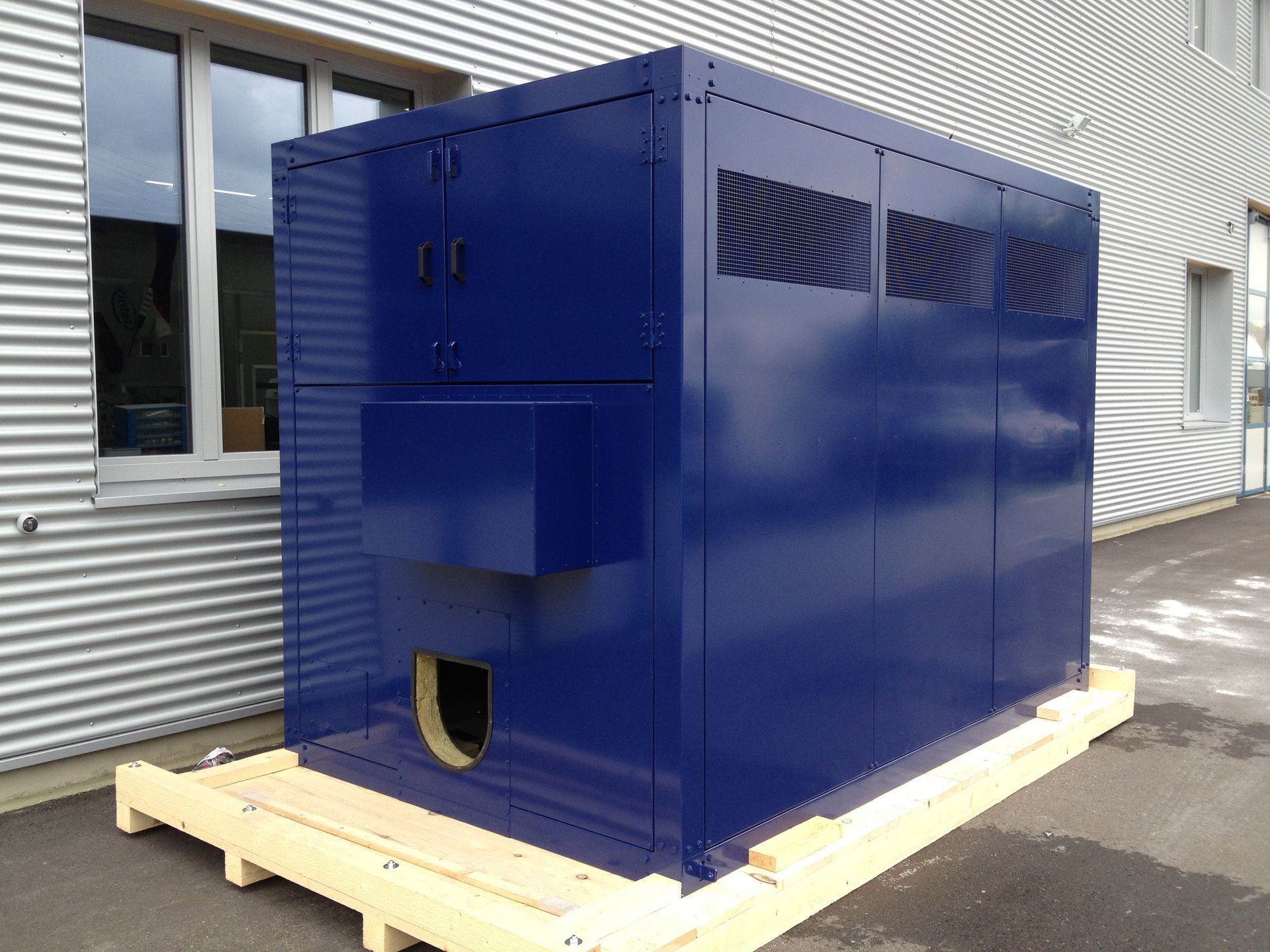 Blau lackiert - ArtLack Atelier GmbH in Wetzikon