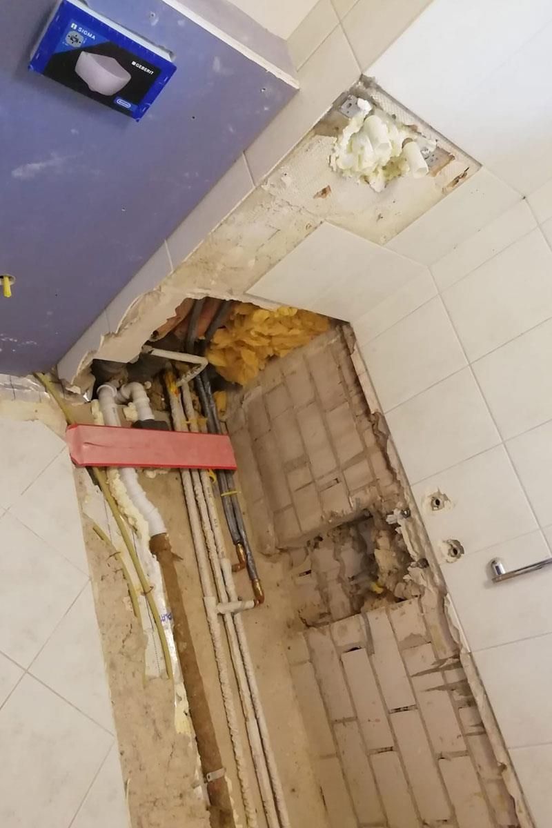 Teilumbaurollstuhlgerechte Dusche - Vorher