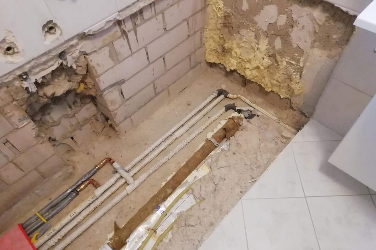 Teilumbaurollstuhlgerechte Dusche - Vorher