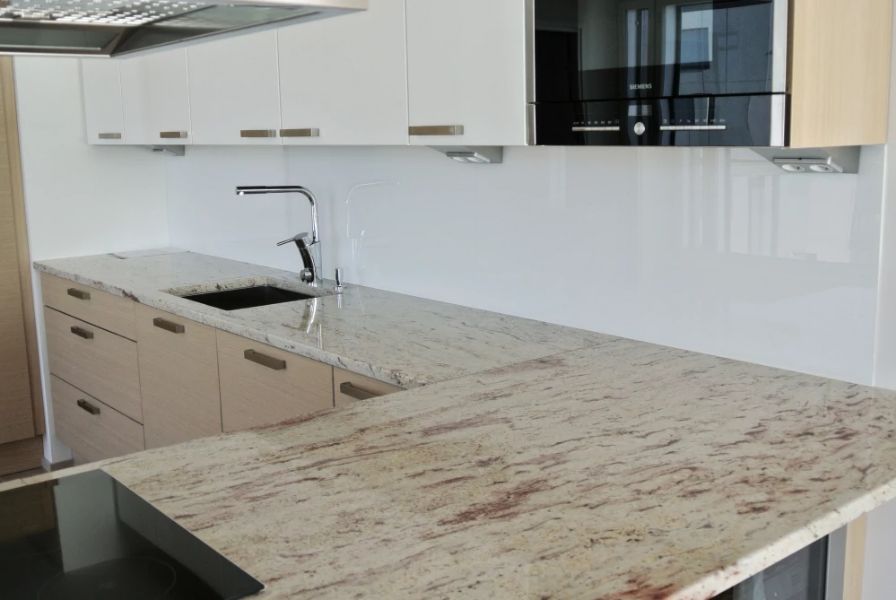 Lasistamo Helsinki Oy